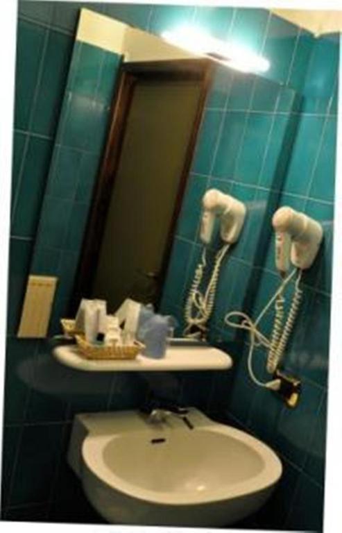 Albergo Della Corona Binasco Quarto foto