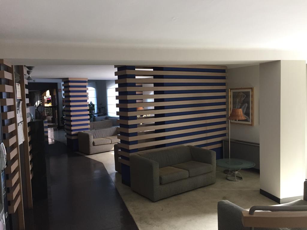 Albergo Della Corona Binasco Exterior foto